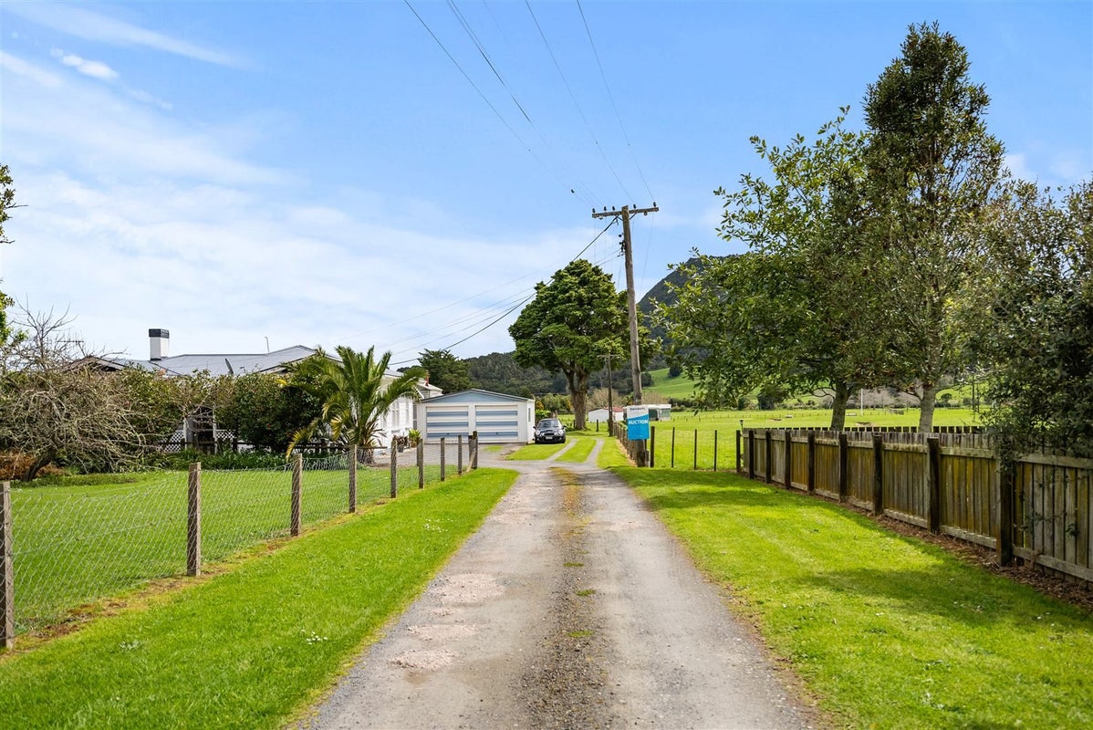 48 George Street, Hikurangi, Hikurangi - Carousel 1