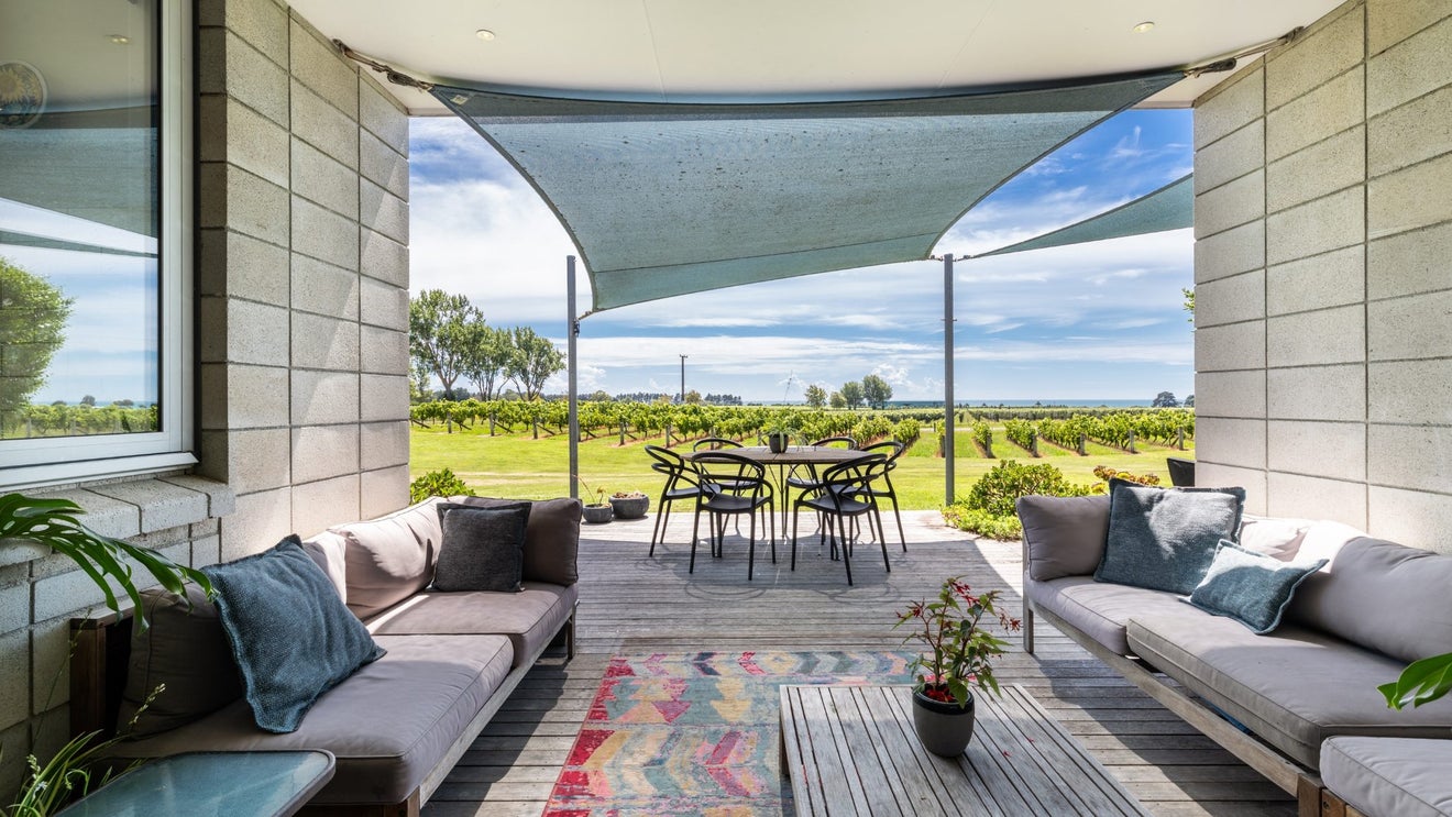 11 Tirohanga Road, Haumoana, Hastings - Carousel 1