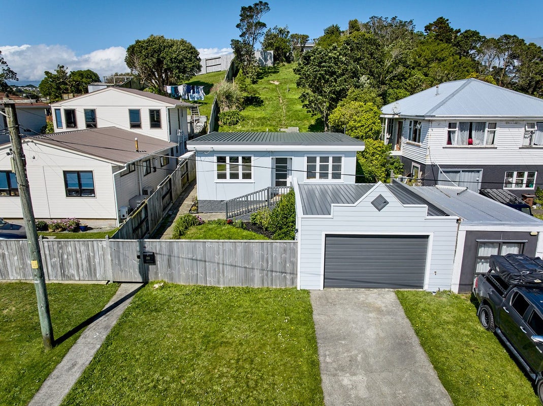 39 Tarawera Road, Johnsonville, Wellington - Carousel 1