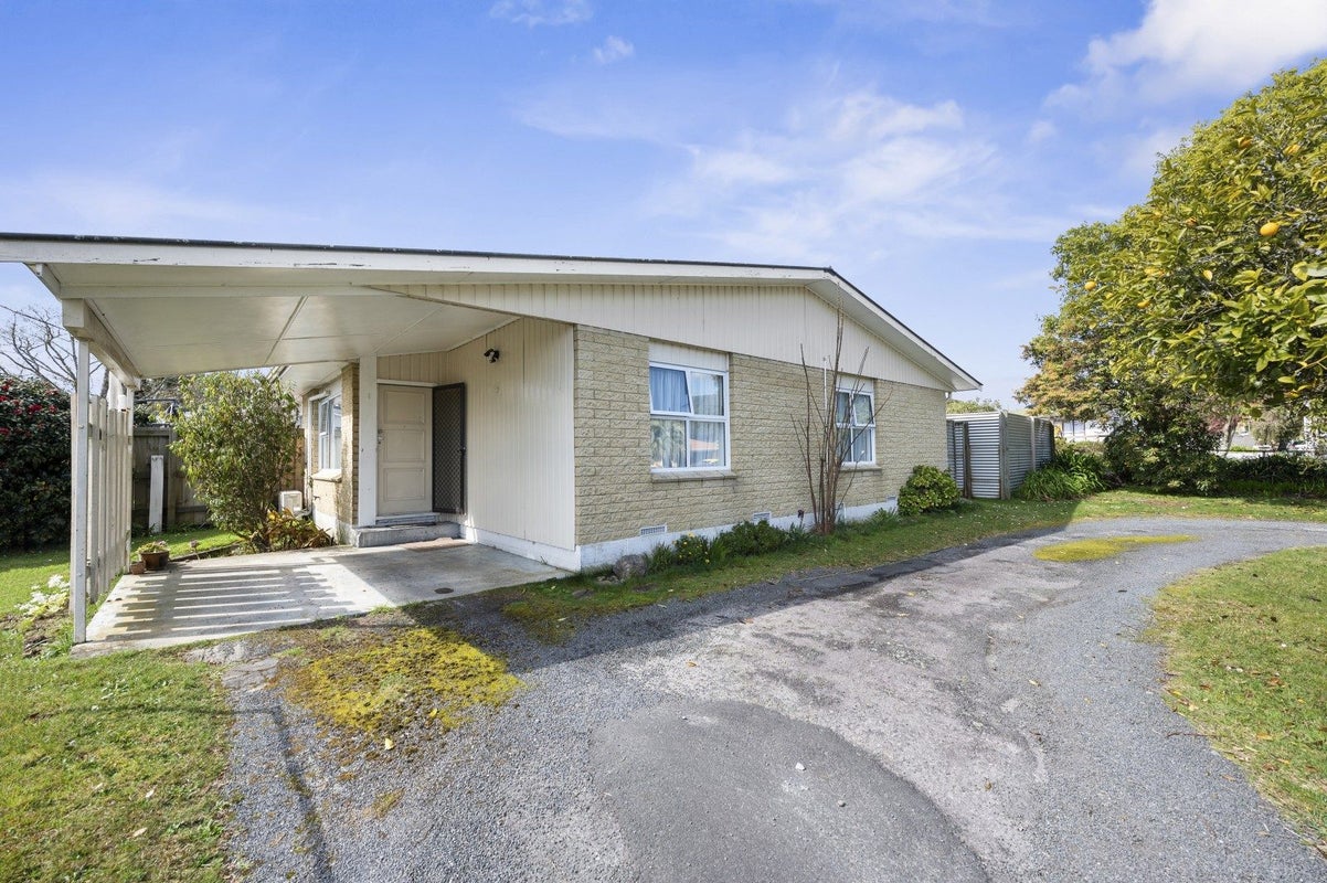 30 Basley Road, Owhata, Rotorua - Carousel 1
