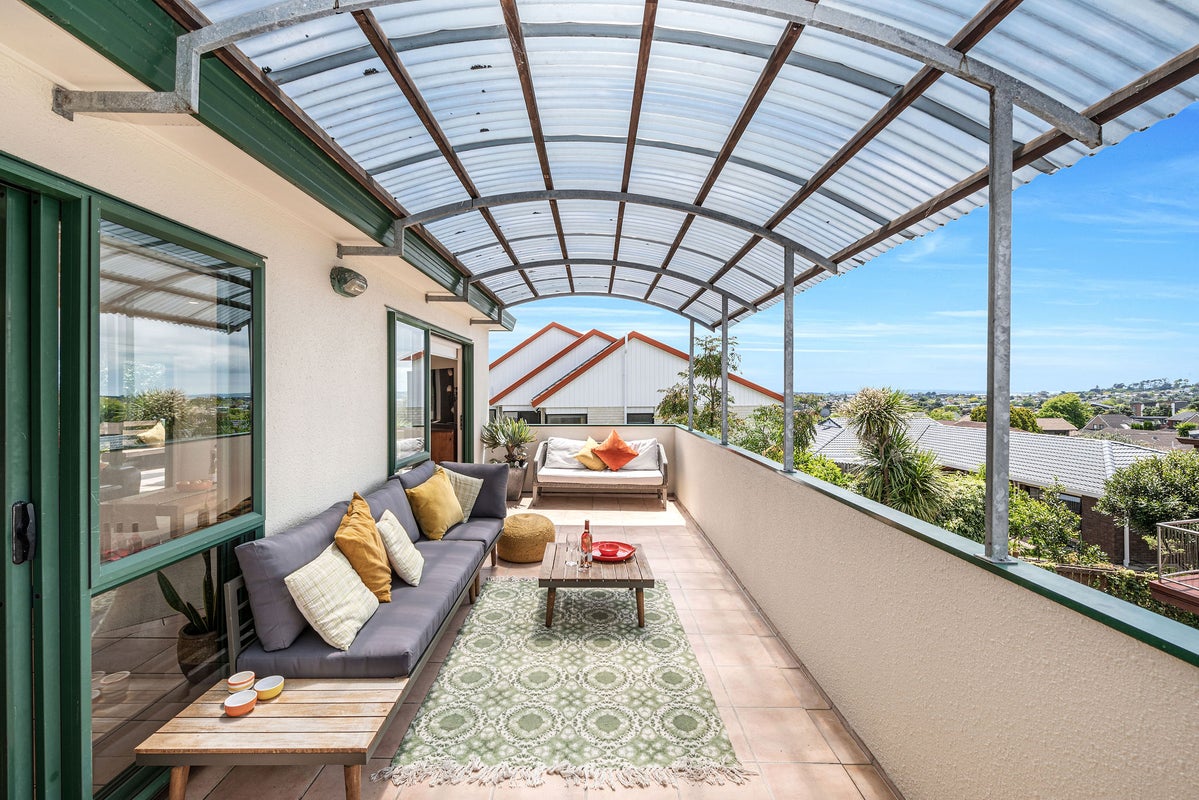 77A Bradbury Road, Botany Downs, Auckland - Carousel 2