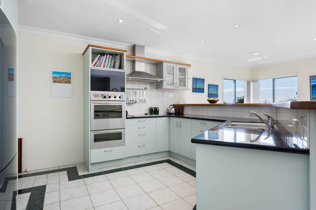 14 Frank Place, Hillpark, Auckland - Carousel 2