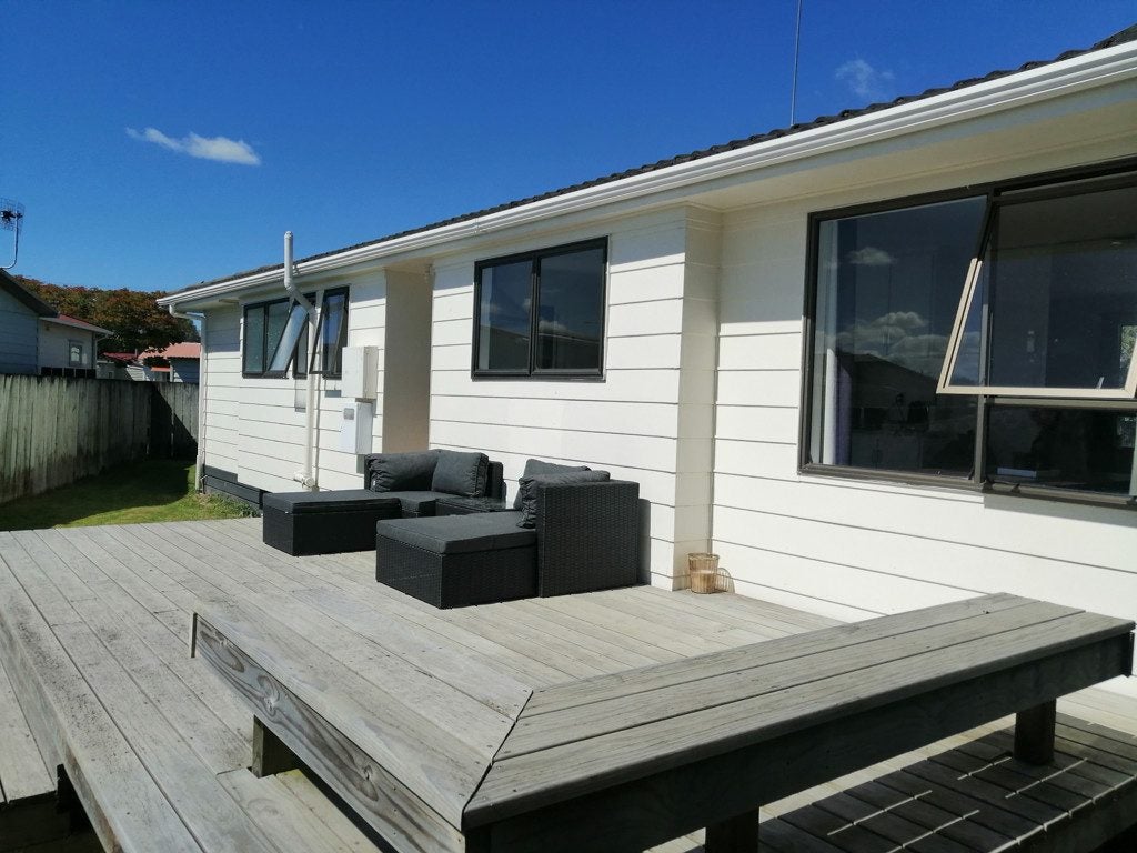 18A Fairs Road, Milson, Palmerston North - Carousel 1