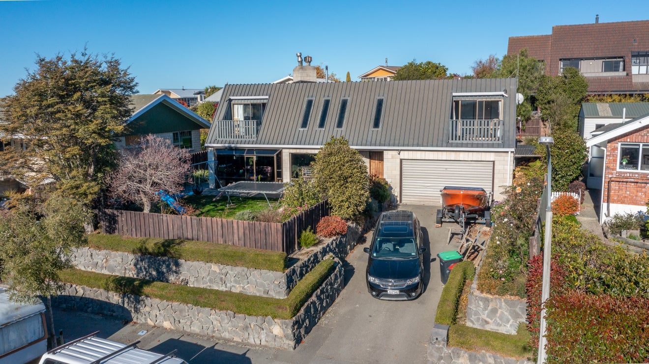 24 Dampier Street, Oceanview, Timaru - Carousel 1
