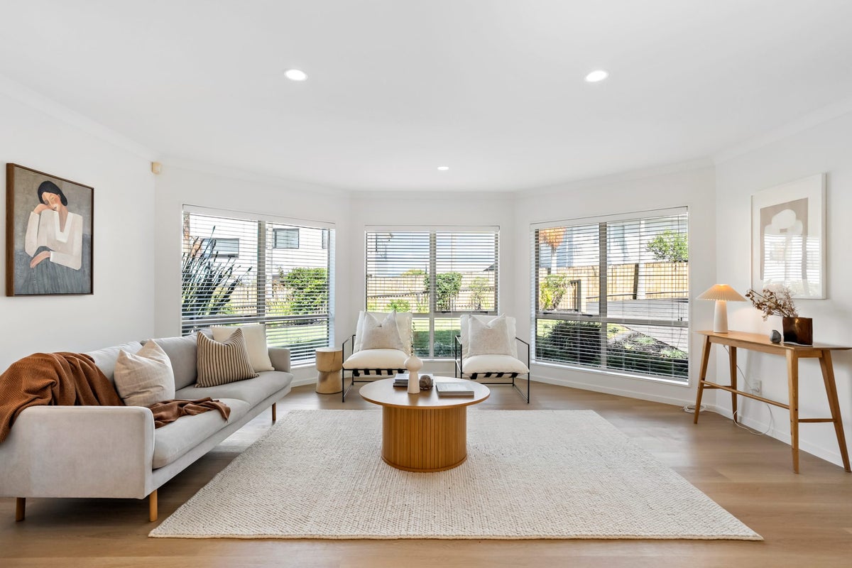 27B James Laurie Street, Henderson, Auckland - Carousel 2