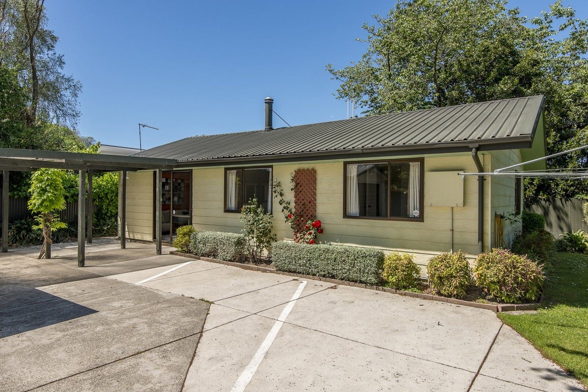 1/10 Lindores Street, Addington, Christchurch - Carousel 2