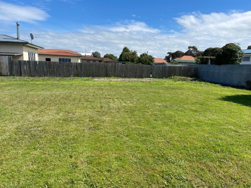 5A Cassino Crescent, Onekawa, Napier - Carousel 1