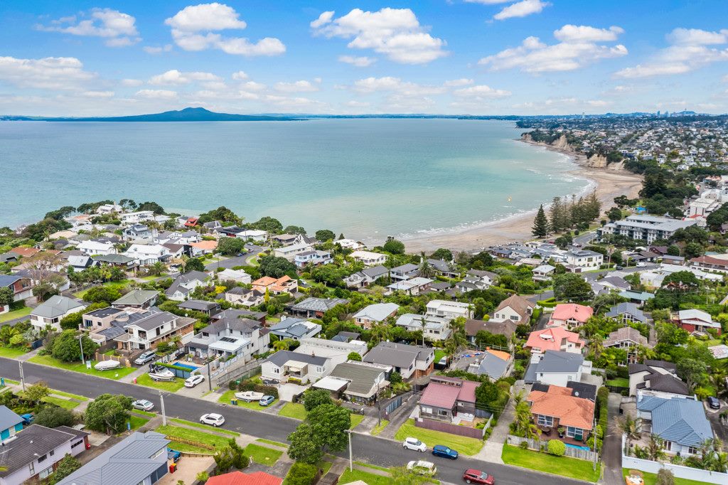 1/17 Ridge Road, Waiake, Auckland - Carousel 2