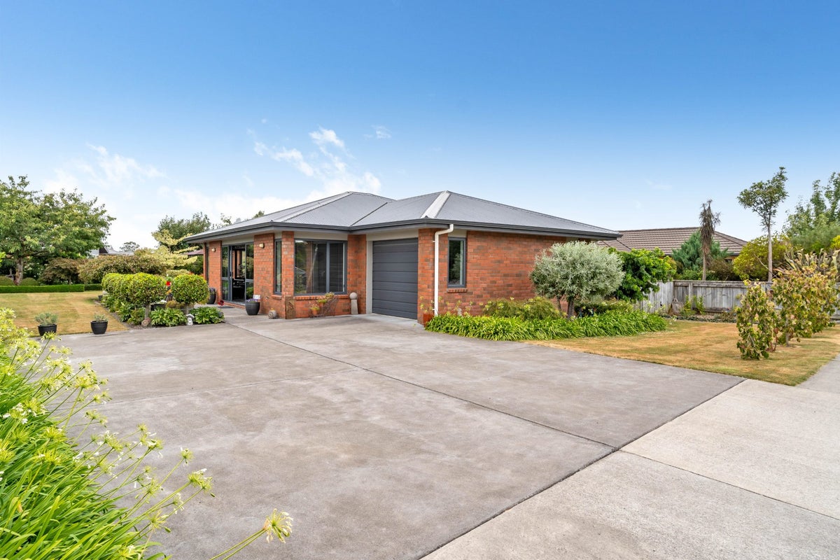 114 Solway Crescent, Solway, Masterton - Carousel 1