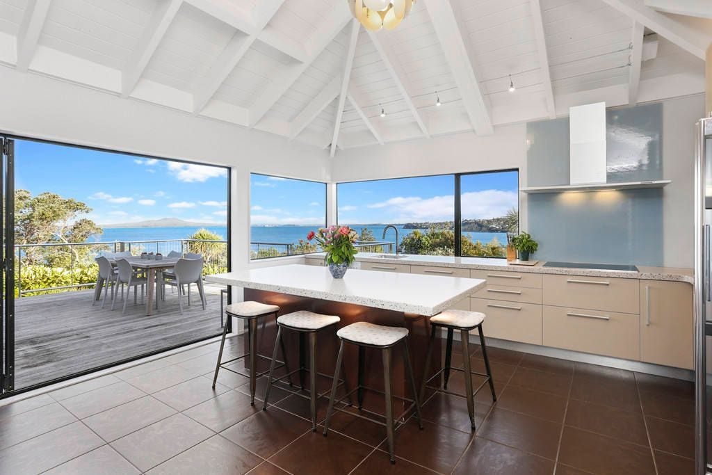 6 Portal Place, Murrays Bay, Auckland - Carousel 2