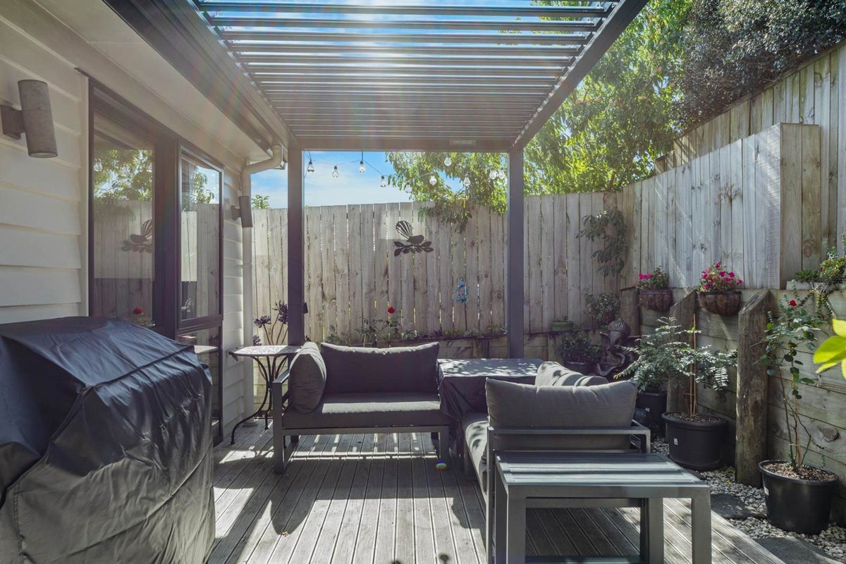 13D Adriatic Avenue, Henderson, Auckland - Carousel 2