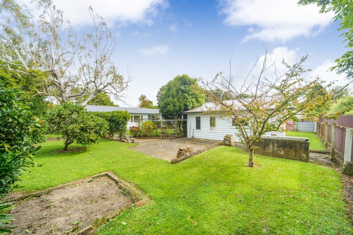 20 Burfield Place, Awapuni, Palmerston North - Carousel 33