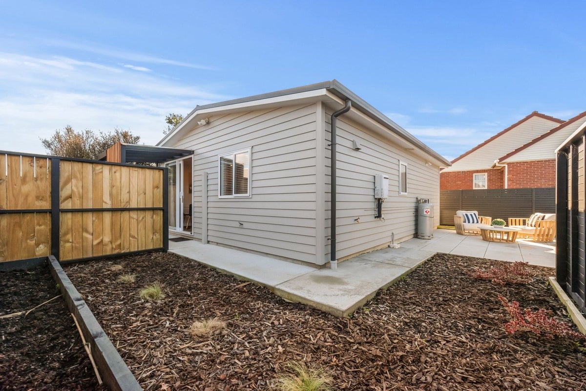 261C Waterloo Road, Waterloo, Lower Hutt - Carousel 13