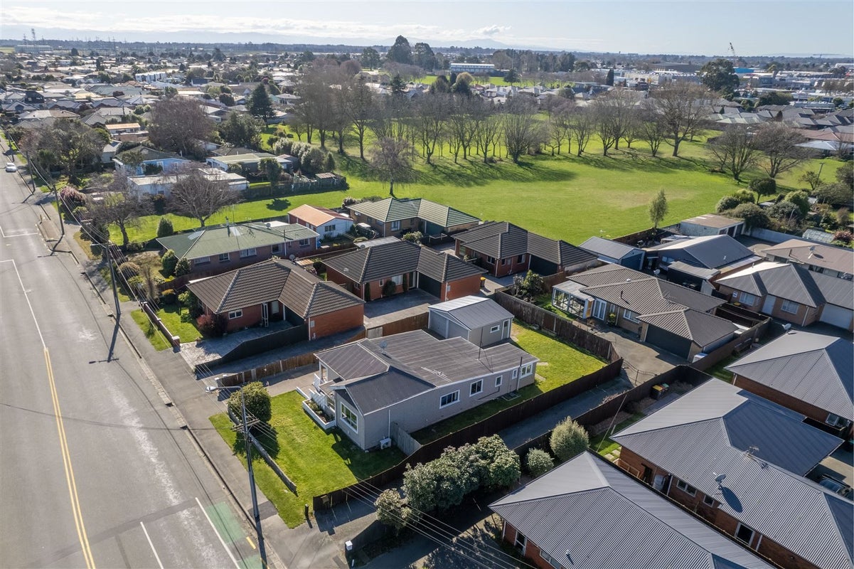 47 Seymour Street, Hornby, Christchurch - Carousel 13