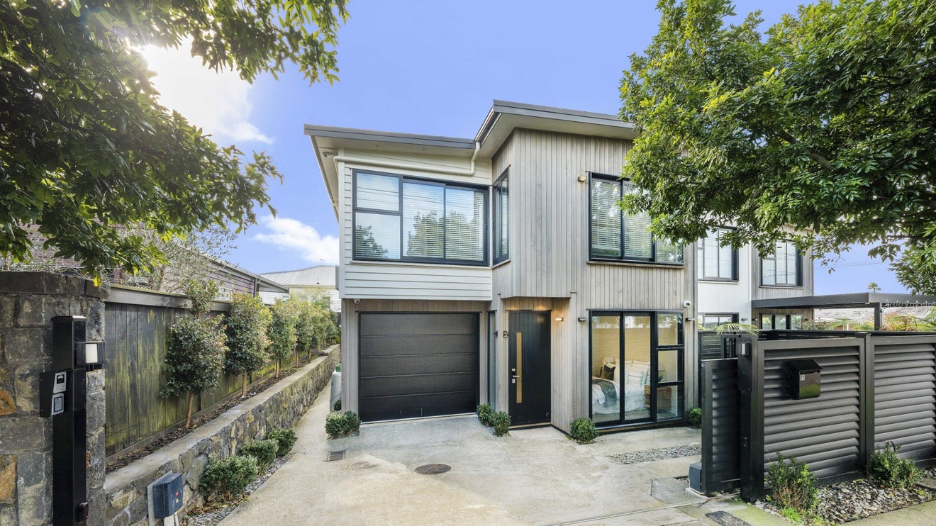 73 Rawhiti Road, One Tree Hill, Auckland - Carousel 1