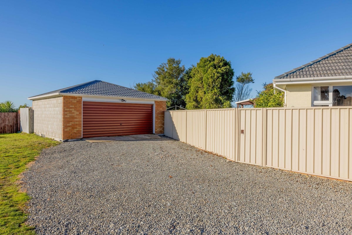 16 Colac Street, Avondale, Christchurch - Carousel 19