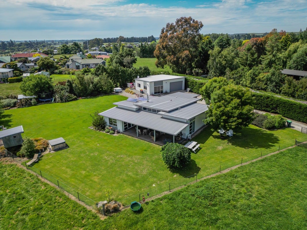 27 Manse Road, Pleasant Point, Pleasant Point - Carousel 1