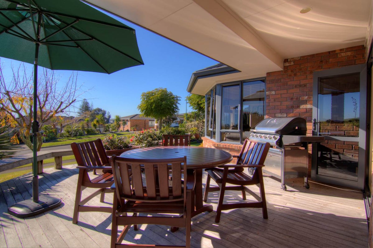 28 Omana Heights Drive, Maraetai, Auckland - Carousel 1