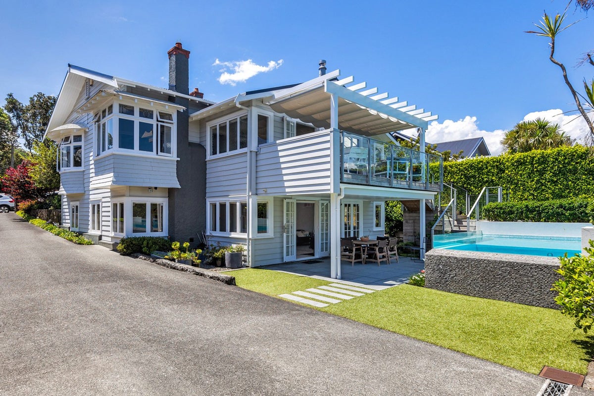 11 Poronui Street, Mount Eden, Auckland - Carousel 3