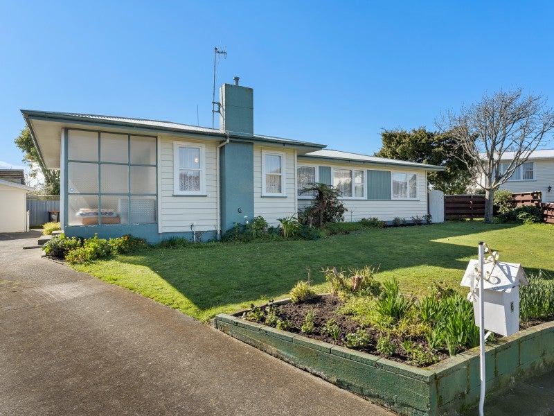 6 Cohen Place, Milson, Palmerston North - Carousel 1