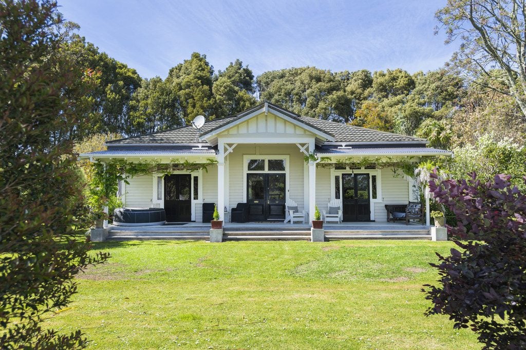 127 Somerton Road, Makauri, Gisborne - Carousel 1