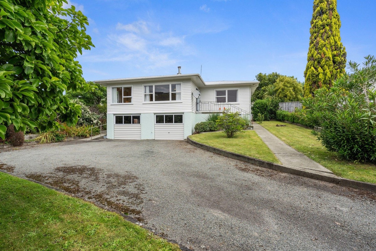 23 Cawthron Crescent, Annesbrook, Nelson - Carousel 1