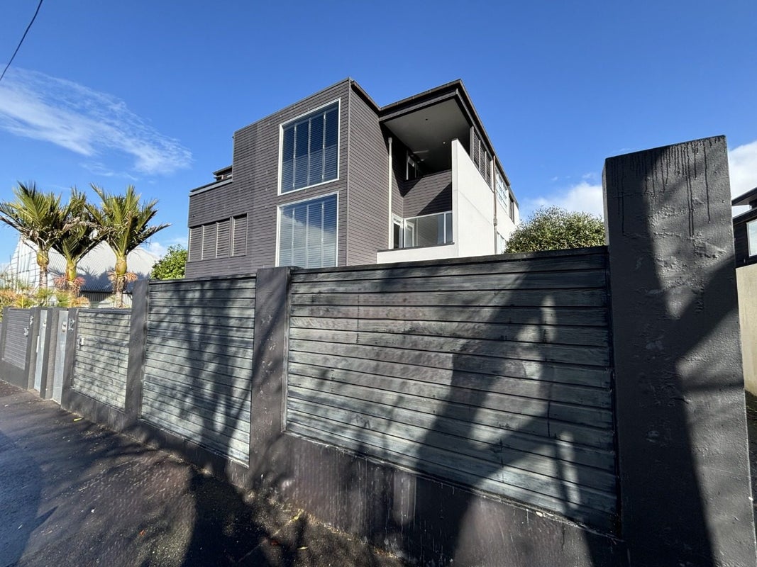 12 Freemont Street, Parnell, Auckland - Carousel 28