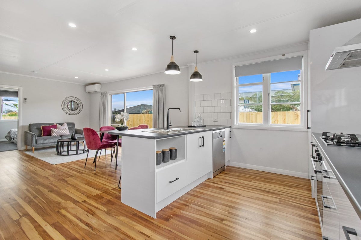 101A Thompson Street, Leamington, Cambridge - Carousel 1