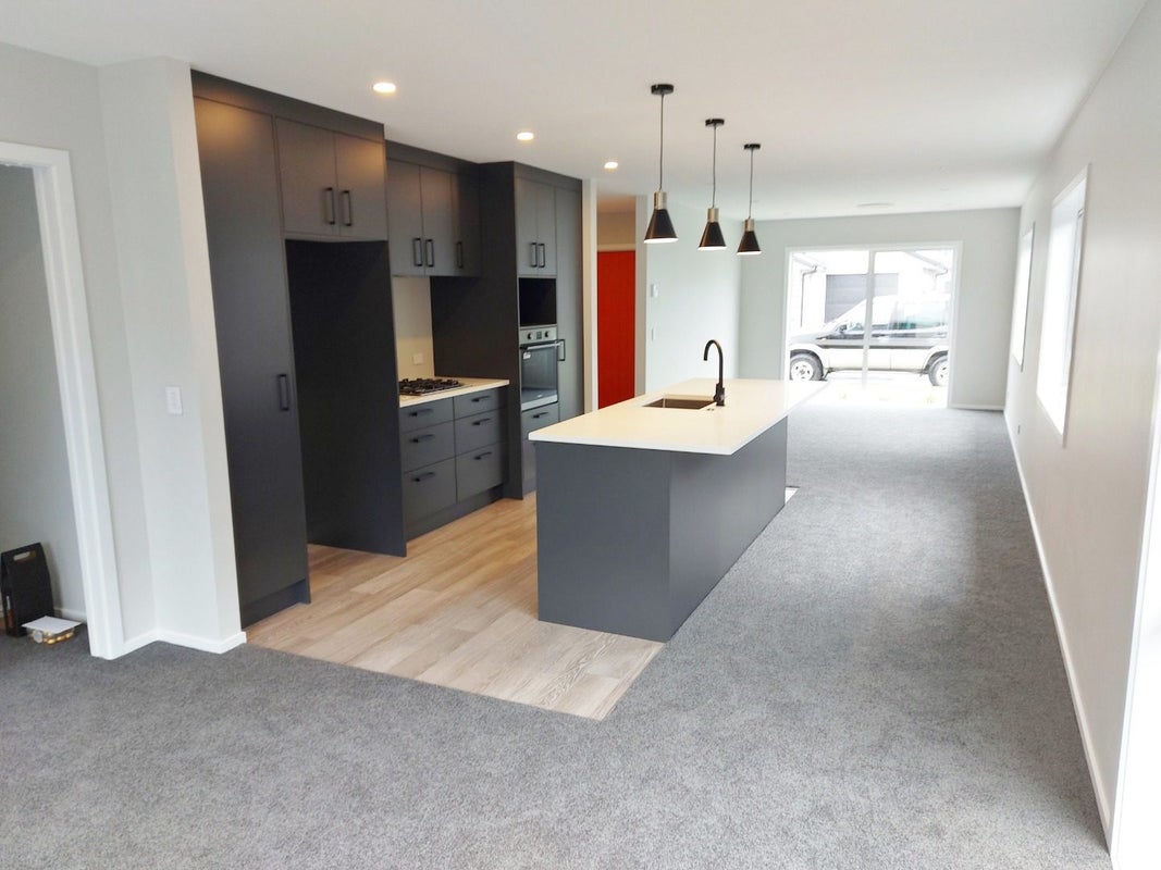 4 Thornbury Lane, Timberlea, Upper Hutt - Carousel 2