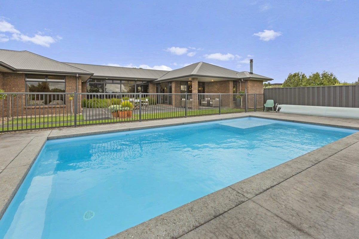 96 Highbrook Way, Whatawhata - Carousel 2