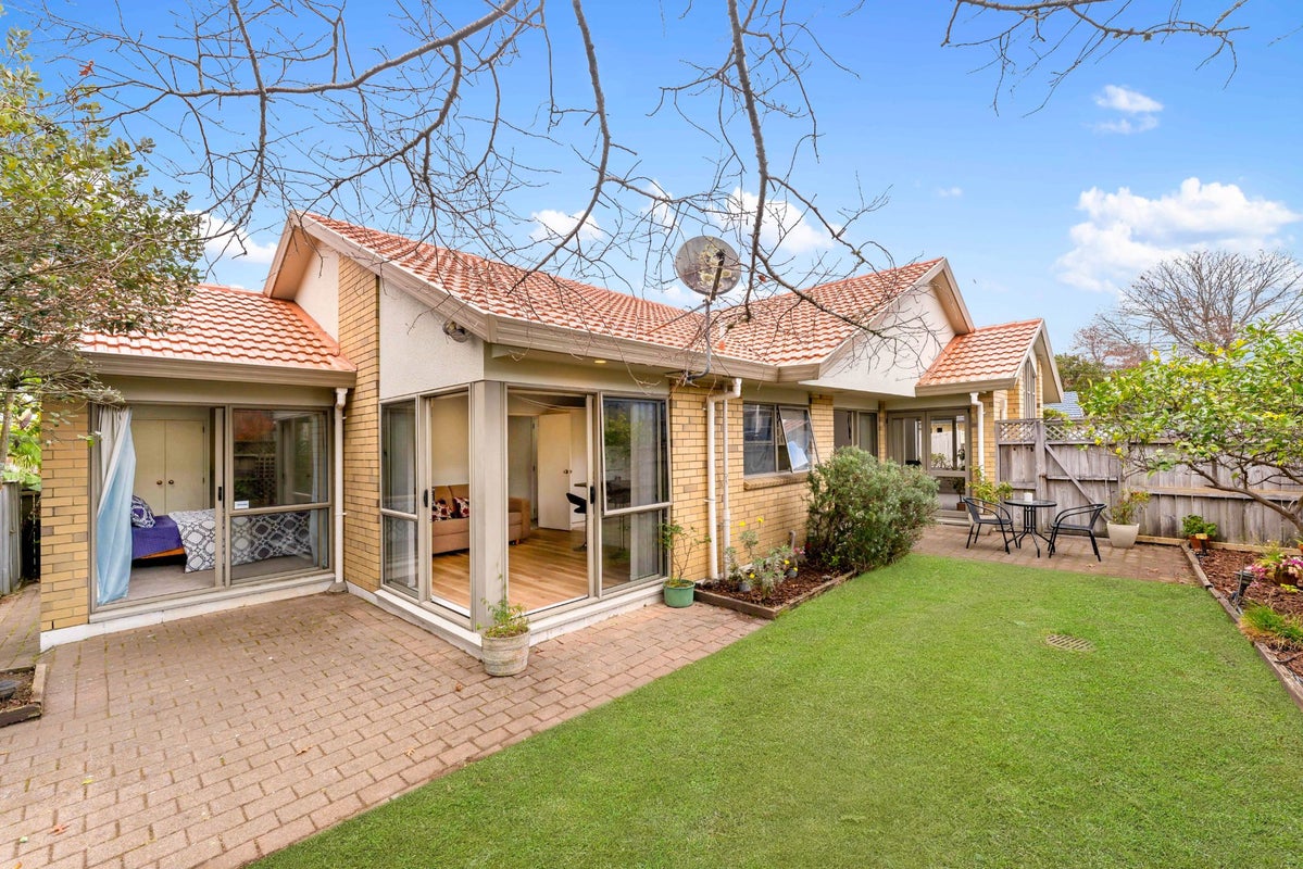 1/238 Botany Road, Golflands, Manukau City, Auckland - Carousel 2