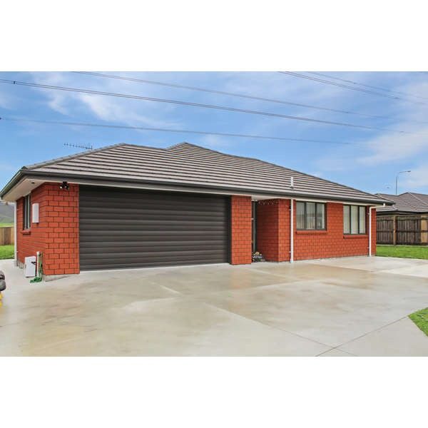 14 Gibraltar Way, Fitzherbert, Palmerston North - Carousel 1