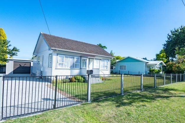 4 Valley Road, Mangapapa, Gisborne - Carousel 1