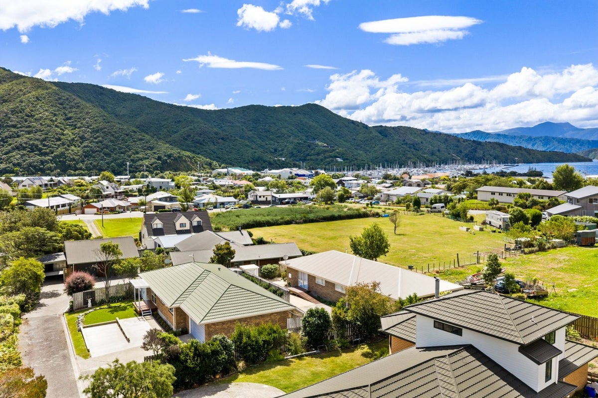 67 Moana View Road, Waikawa, Picton - Carousel 16