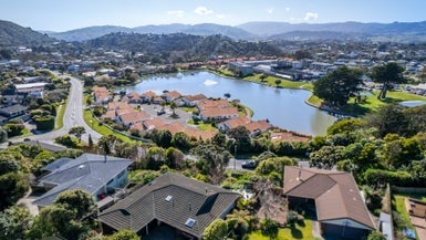 15 Longitude Place, Whitby, Porirua - Carousel 1