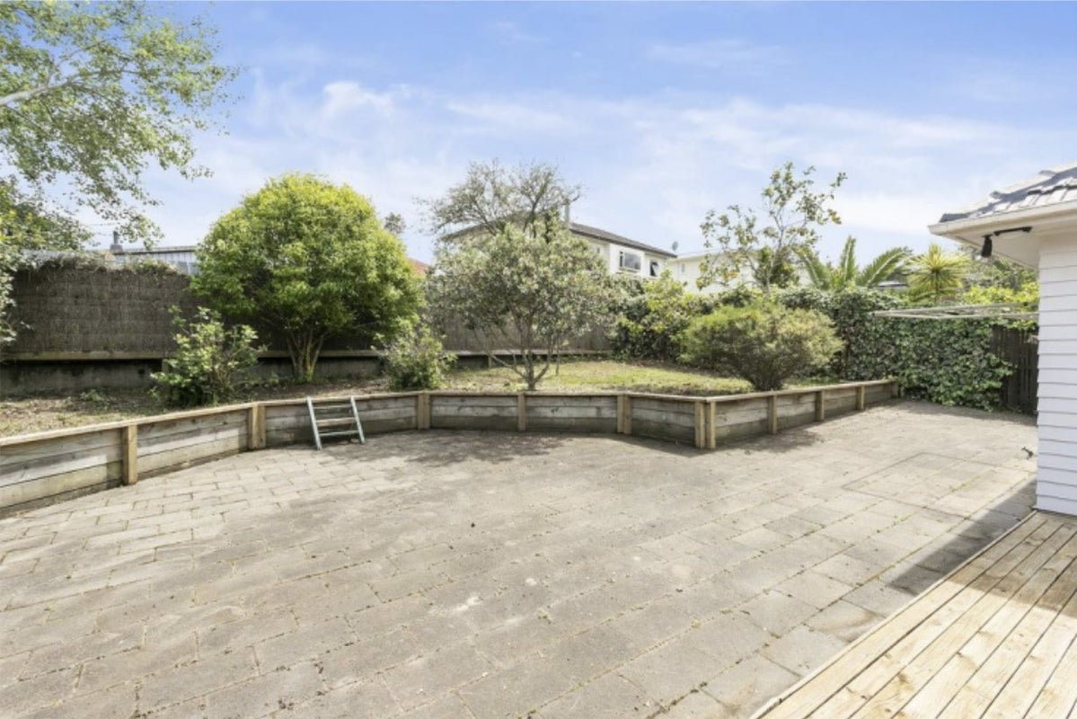 8 Ira Street, Mount Roskill, Auckland - Carousel 9