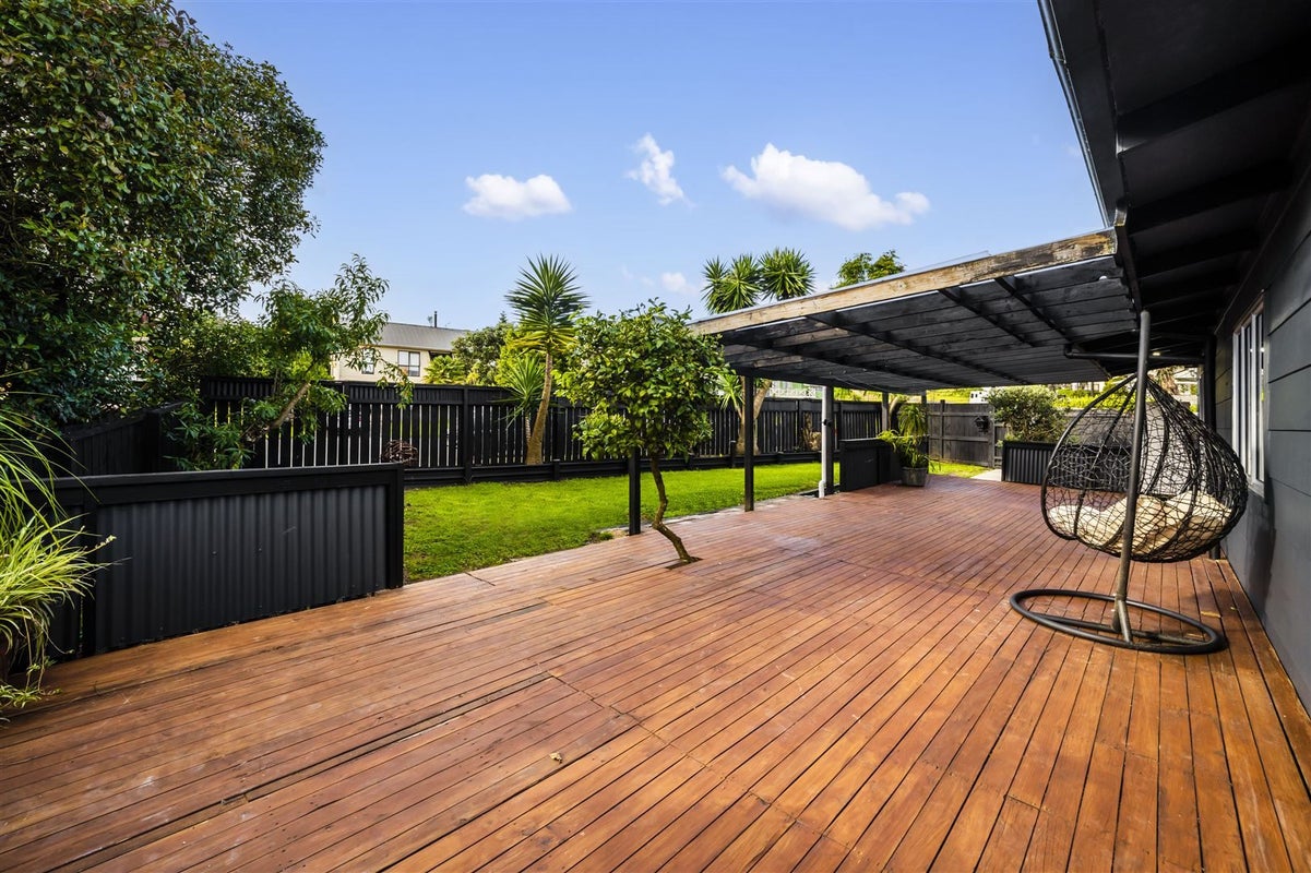 1/20 Crosby Road, West Harbour, Auckland - Carousel 2