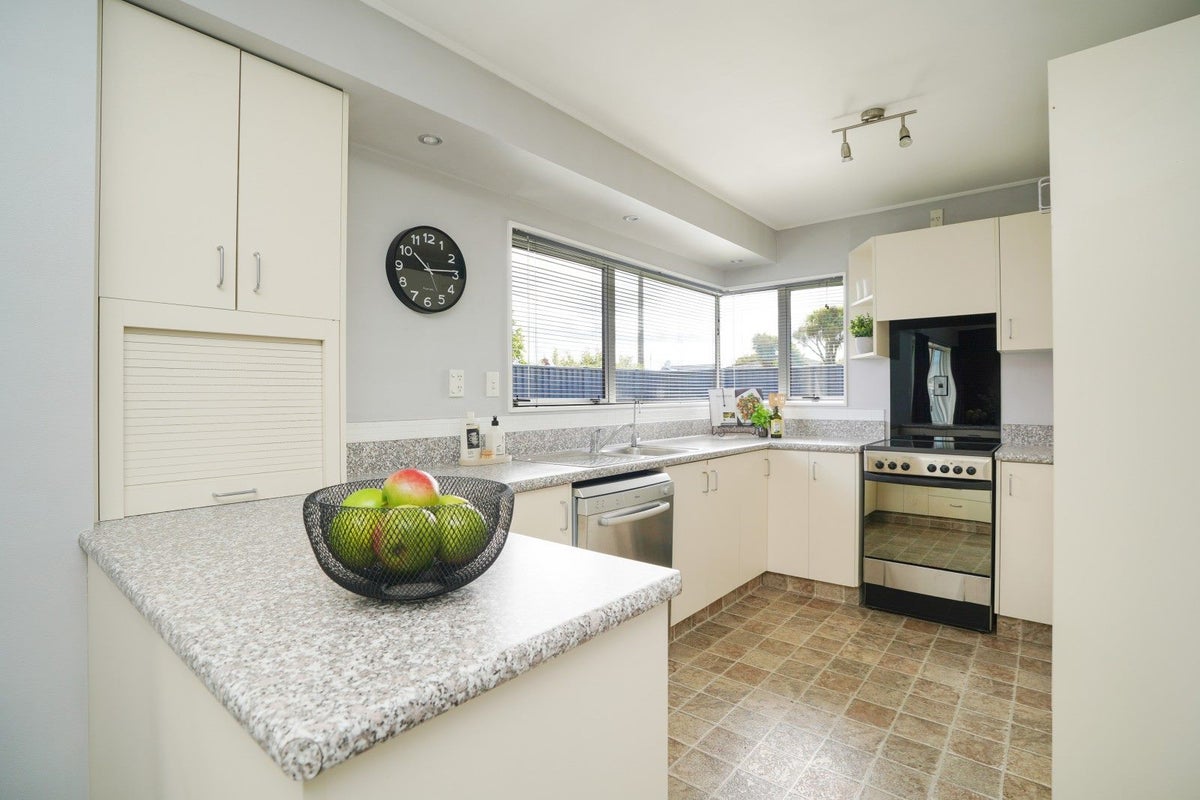 15 Nelson Street, Georgetown, Invercargill - Carousel 2