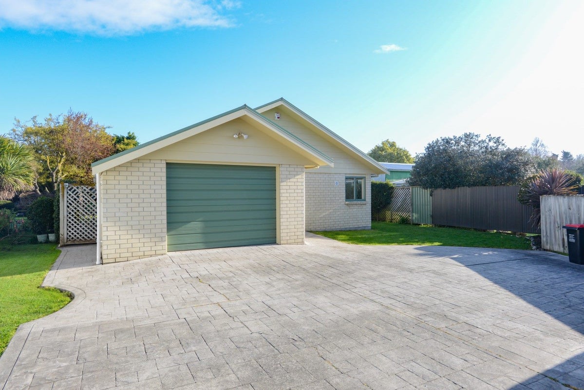 1420A Karamu Road North, Mayfair, Hastings - Carousel 2