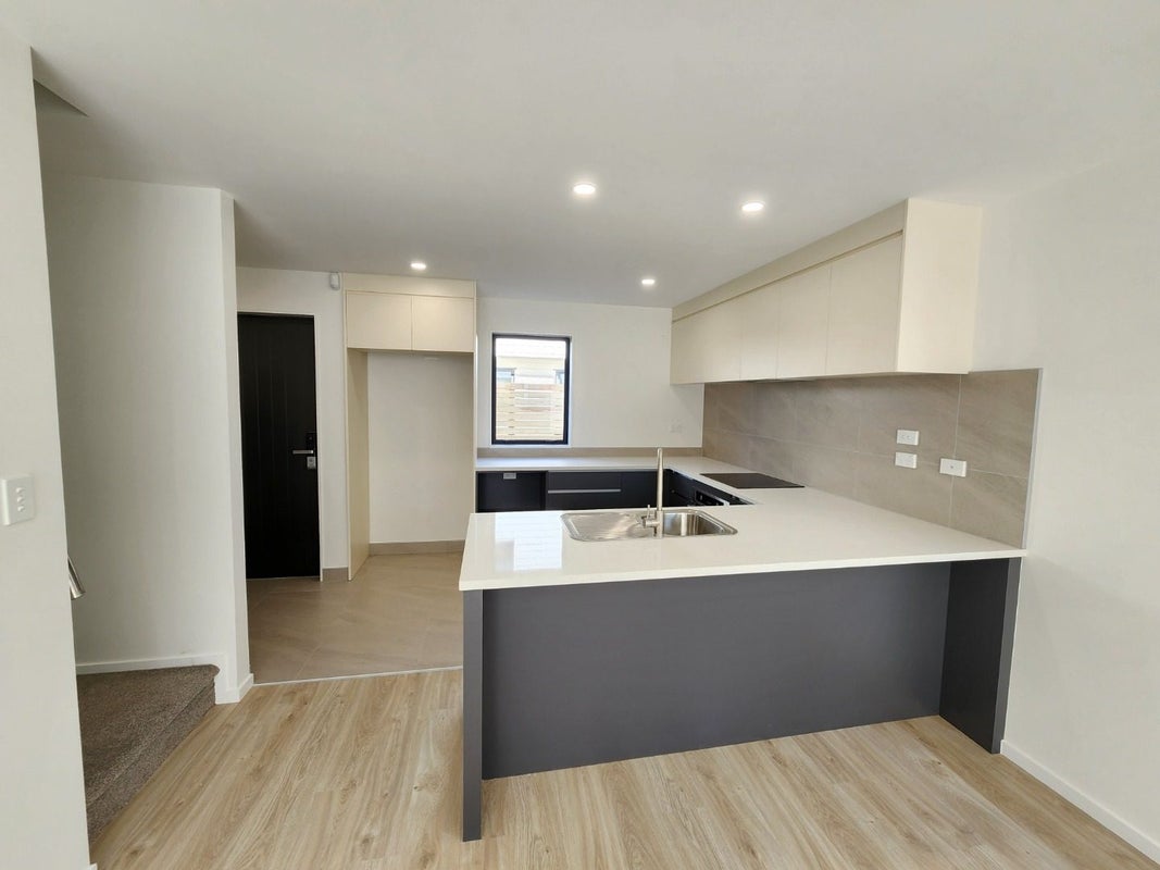 4/25 Manse Road, Pahurehure, Papakura - Carousel 2