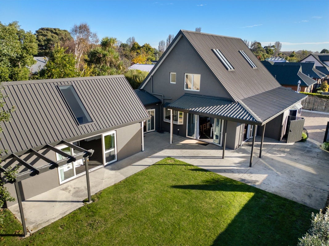 39 Beauford Place, Parklands, Christchurch - Carousel 1