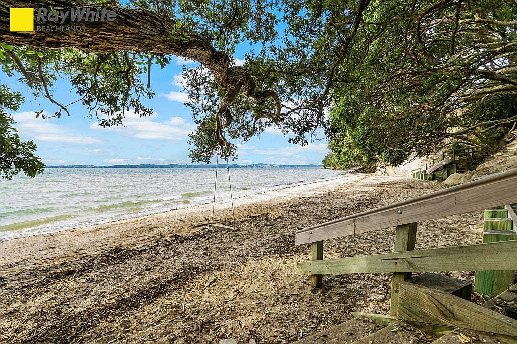 5 Pohutukawa Road, Beachlands, Auckland - Carousel 36