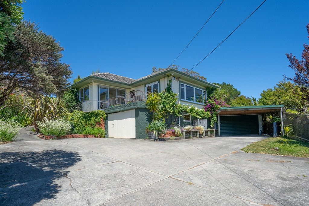 8 Thompson Terrace, Toi Toi, Nelson - Carousel 1