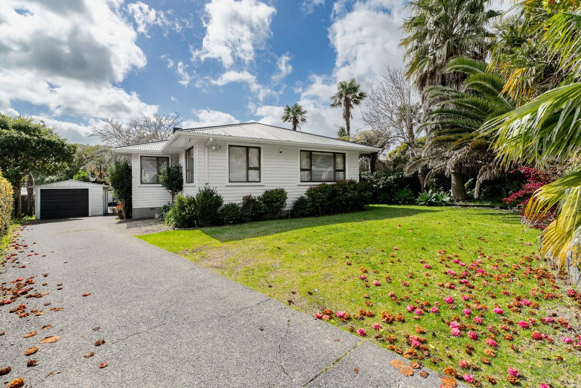9 Tilbury Place, Avondale, Auckland City, Auckland - Carousel 1