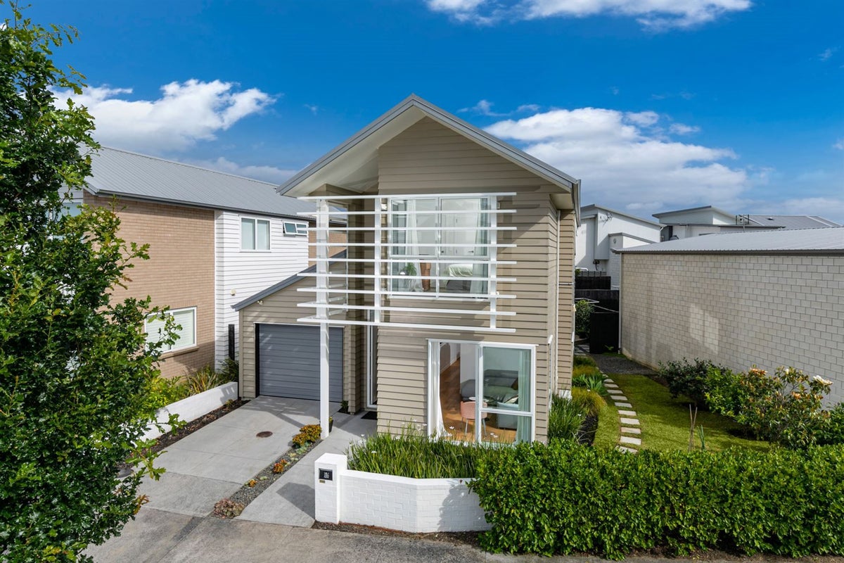 186 Clark Road, Hobsonville, Auckland - Carousel 1