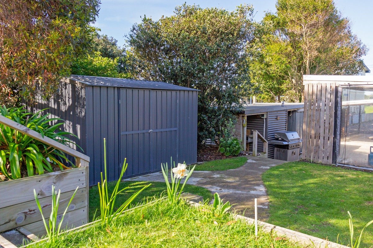 60 Pinedale Crescent, Riversdale Beach - Carousel 18