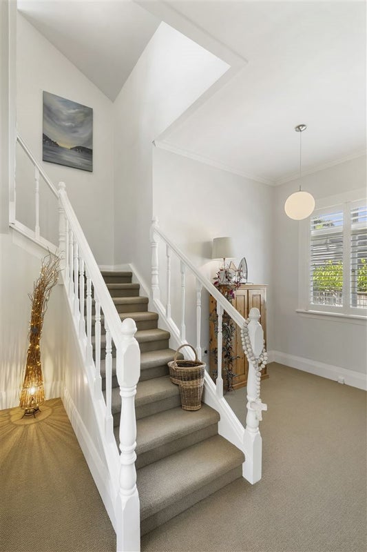 2 Bayview Road, Hauraki, Auckland - Carousel 24