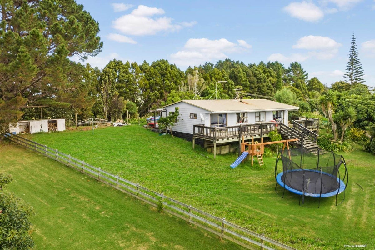 7 Matakawau Road, Waiuku - Carousel 2