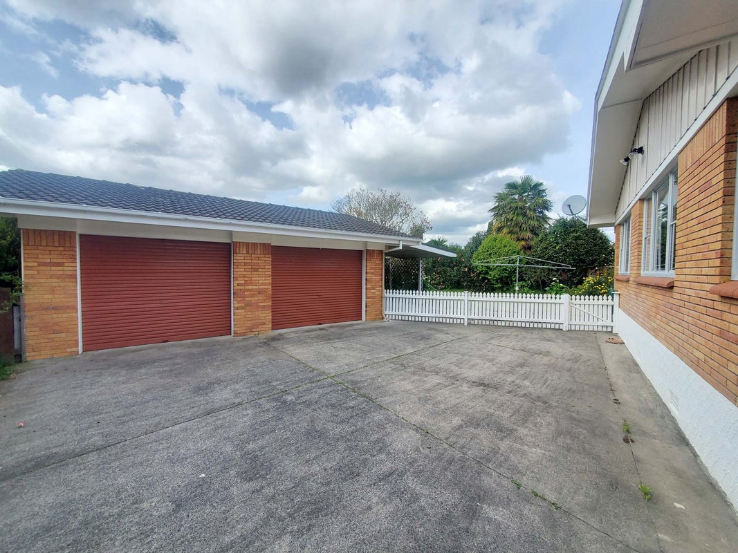 18 Magnolia Avenue, Opaheke, Papakura - Carousel 2