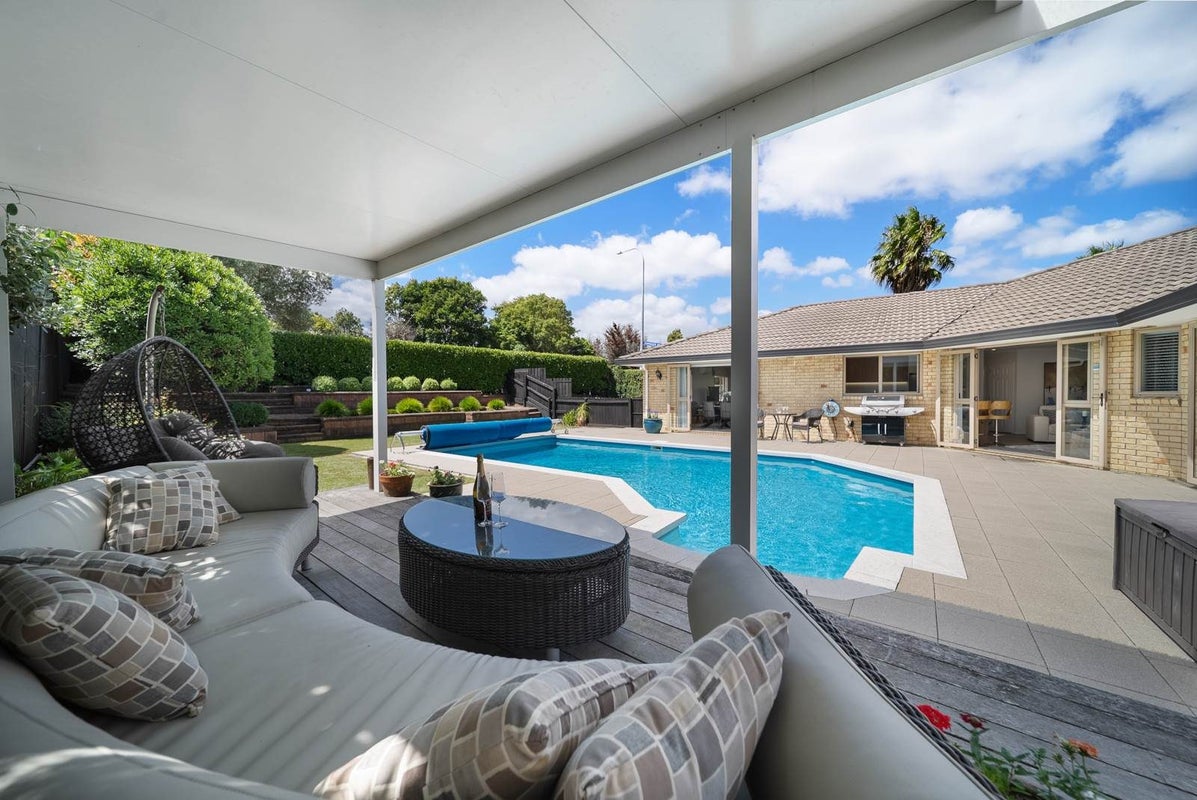 1 Parkhaven Drive, Rosehill, Papakura - Carousel 2